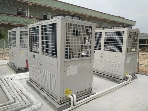 小黄片网址空气源热泵