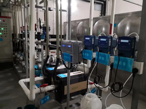 AQUA小黄片网址水质监控仪和AQUA小黄片网址电磁计量泵